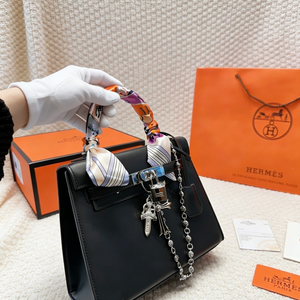 Hermès Mini Kelly II in Epsom Leather